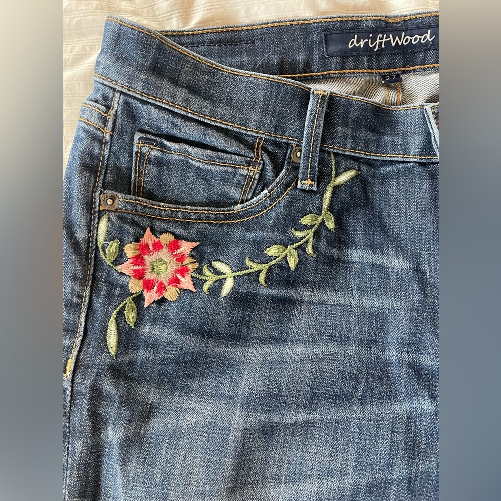 Driftwood embroidered jeans size 27